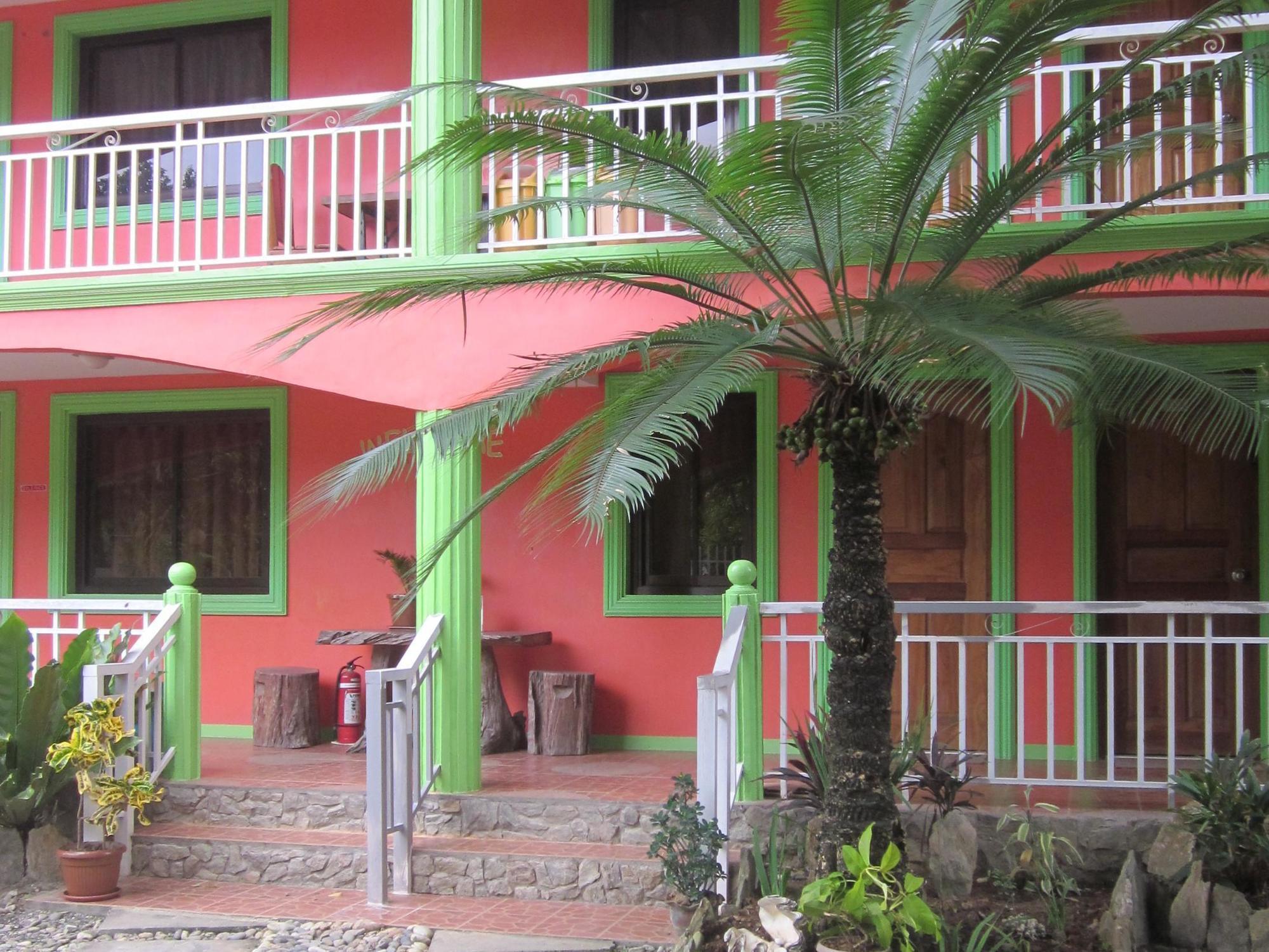 La Solana Suites And Resorts By Cocotel Puerto Galera Bagian luar foto