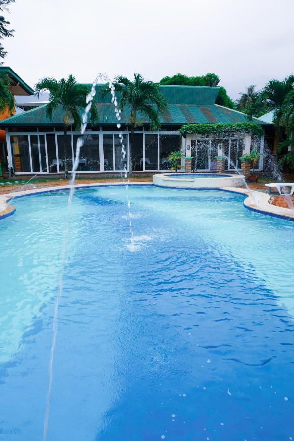 La Solana Suites And Resorts By Cocotel Puerto Galera Bagian luar foto